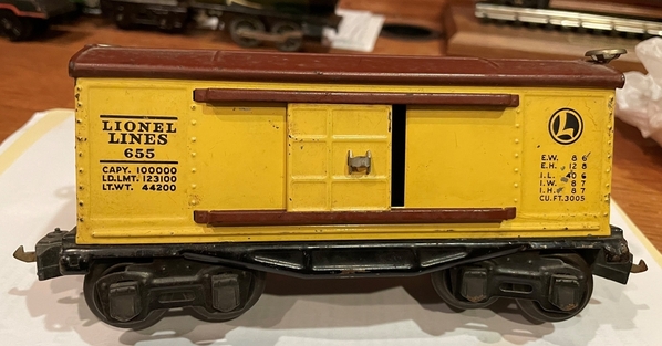 Lionel 655 boxcar side view