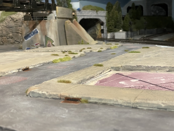 O Scale damaged streets, sidewalks, and details
