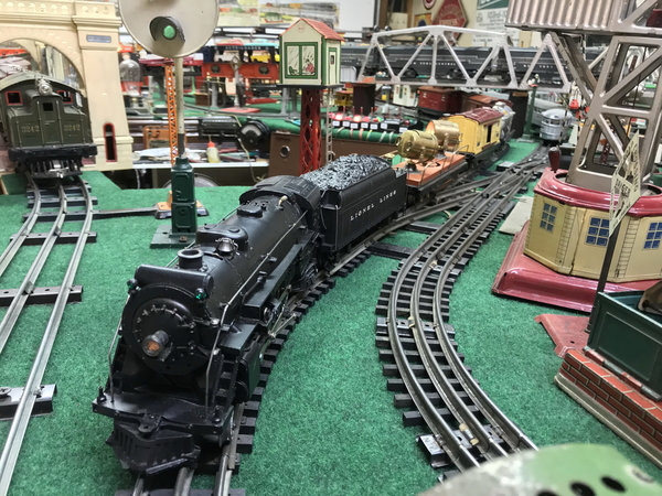 Lionel 225 and train