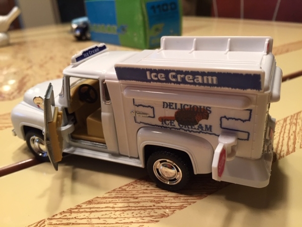 Ice Cream Truck side