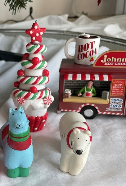 Christmas layout Hot cocoa truck 