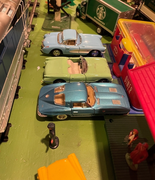 Layout - Corvette club at the diner