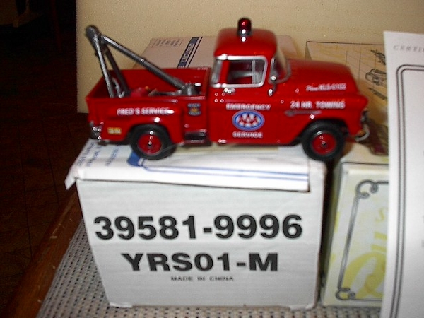 MatchBox YRS01-M 55 Chevy 3100 AAA tow truck