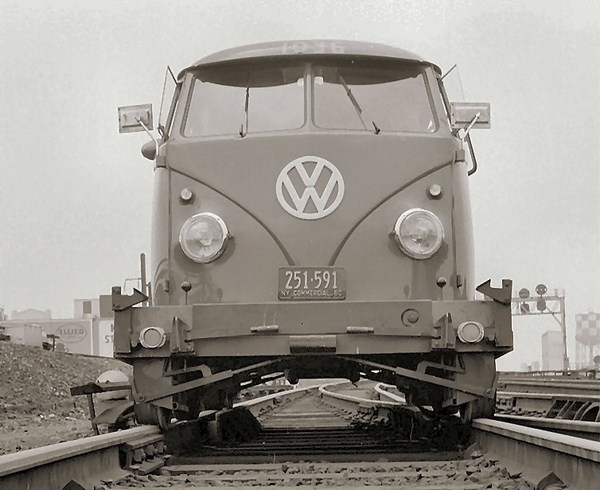 LIRR-VW-track-vehicle_1960_viewW_track9-nearJay